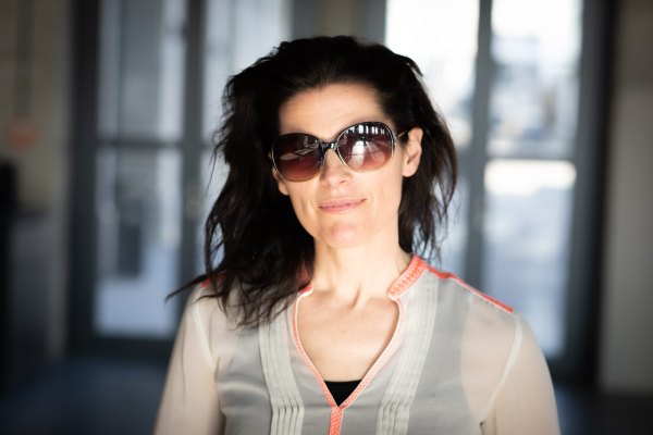 Mit Sonnenbrille